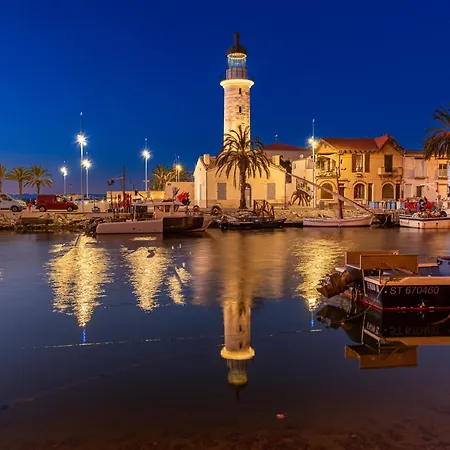 Апартаменты Les Sables D'or-8 By Interhome Ле-Гро-дю-Руа